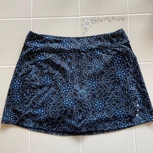 L. L. Bean Fitnesses Skort